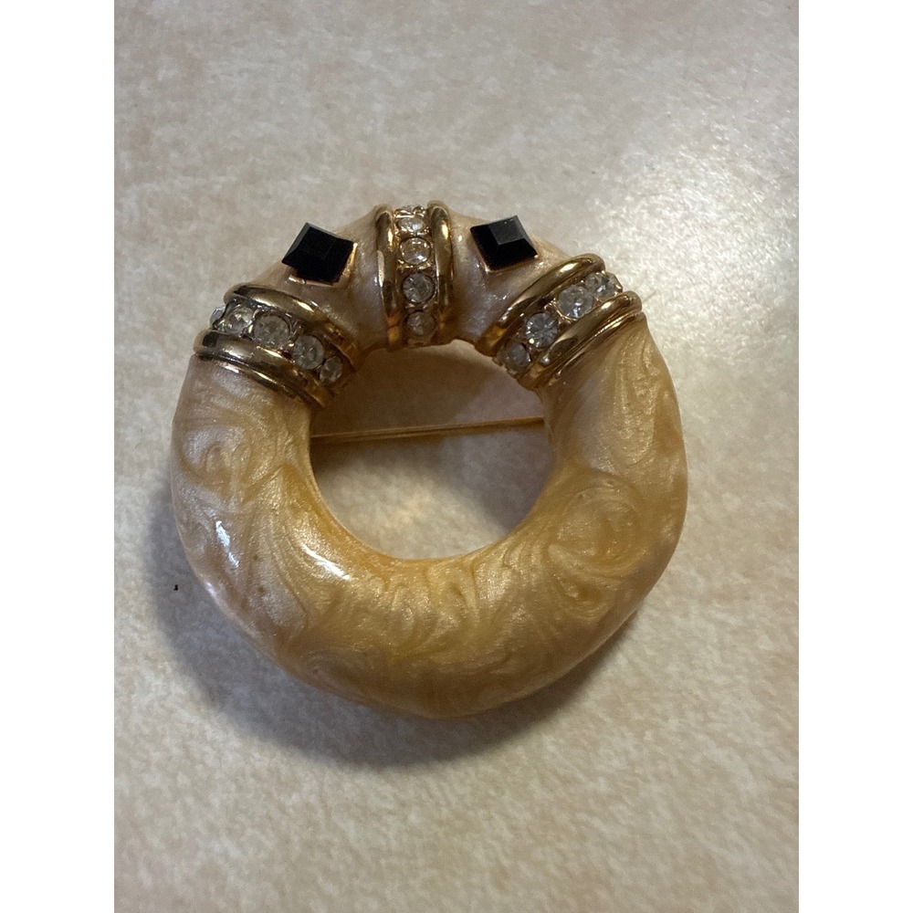 Piscitelli Vintage Gold Tone Cream Marbled Enamel & Rhinestone Circle Brooch Pin